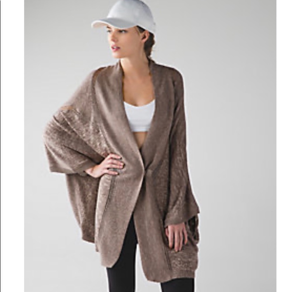 Lululemon Breeze Easy Wrap